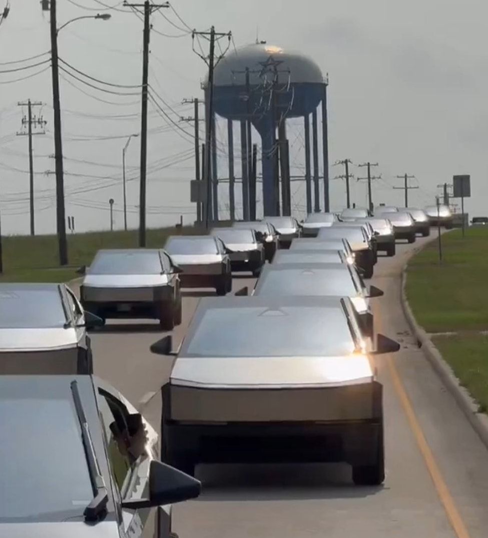 Highlights from the Largest Cybertruck Gathering in Gatesville